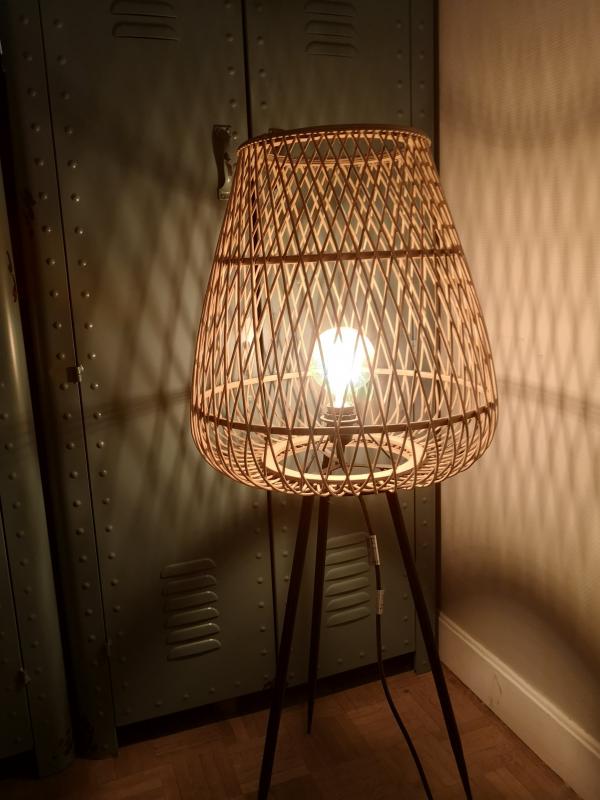 Lampe tressée en bambou Tao