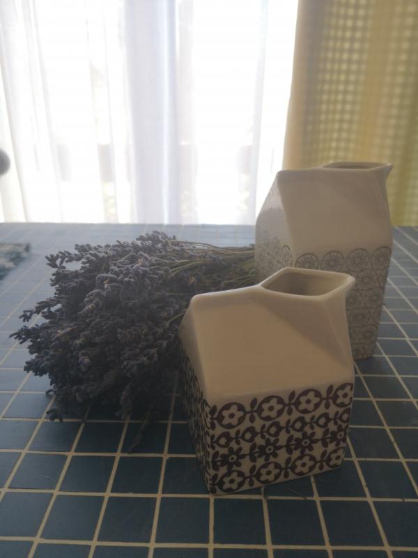 Pichet à lait Karine