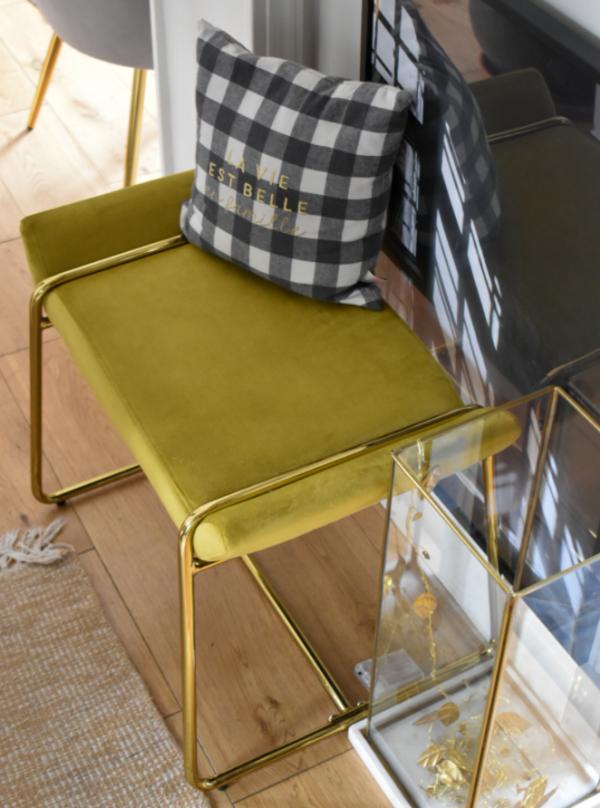 Taille parfaite, chic, couleur pétillante et très qualitatif