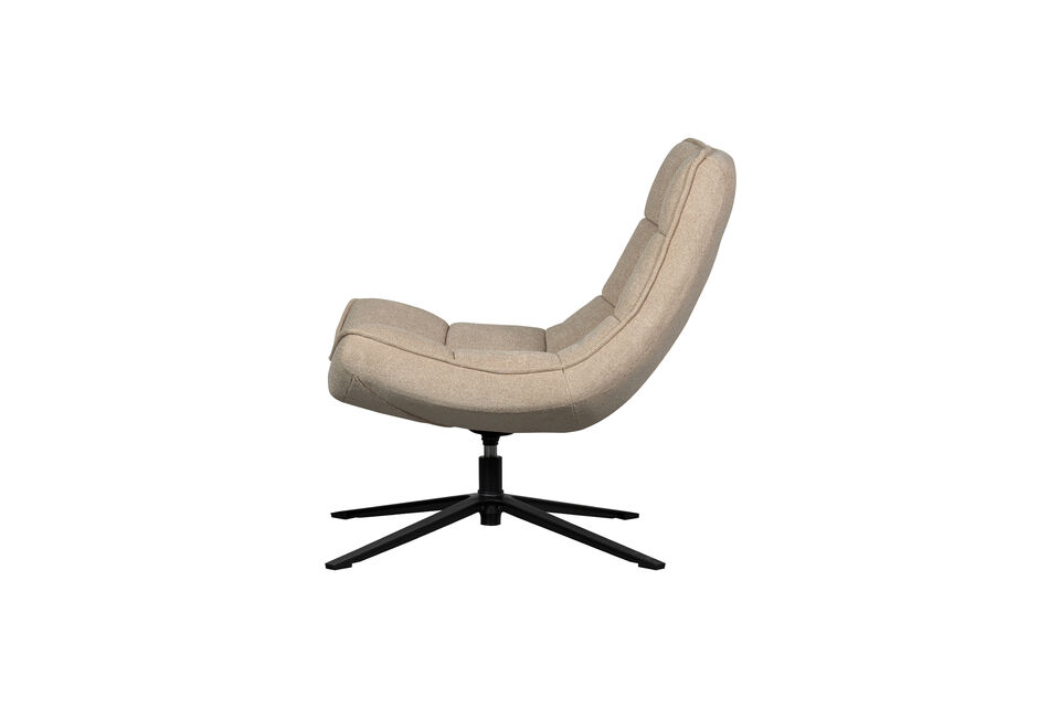 Le fauteuil pivotant est un veritable accroche-regard qui s\'integre facilement dans n\'importe