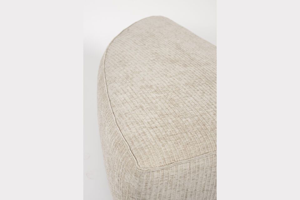 Its ease of handling and modularity let you play with shapes and spaces