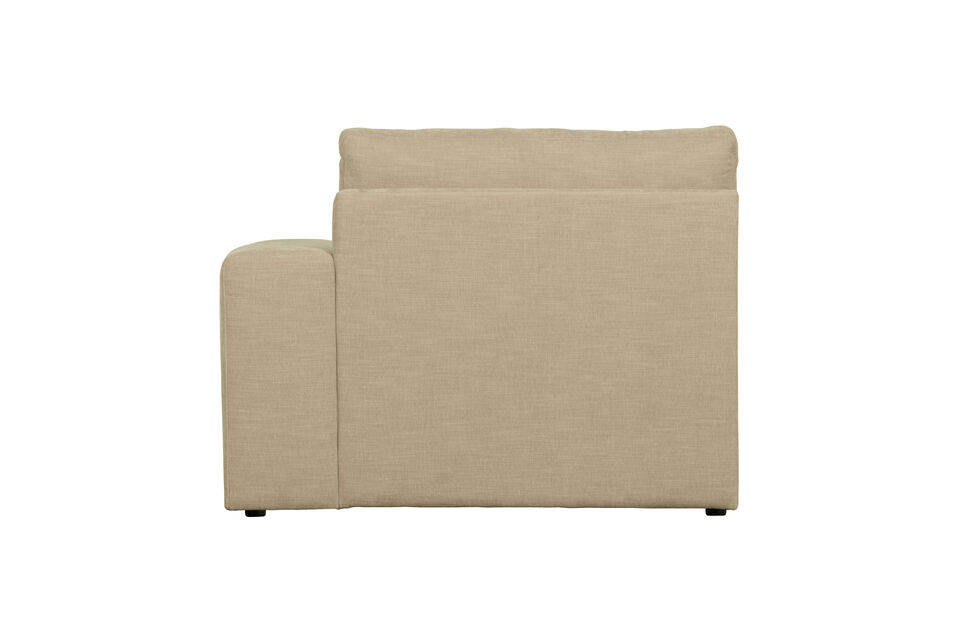 The elements are easy to connect by the crocodile jaws at the bottom