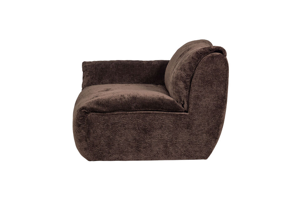 Dieses gemütliche Sofa mit flauschiger Oberfläche und weichem Stoff strahlt Luxus aus und fügt