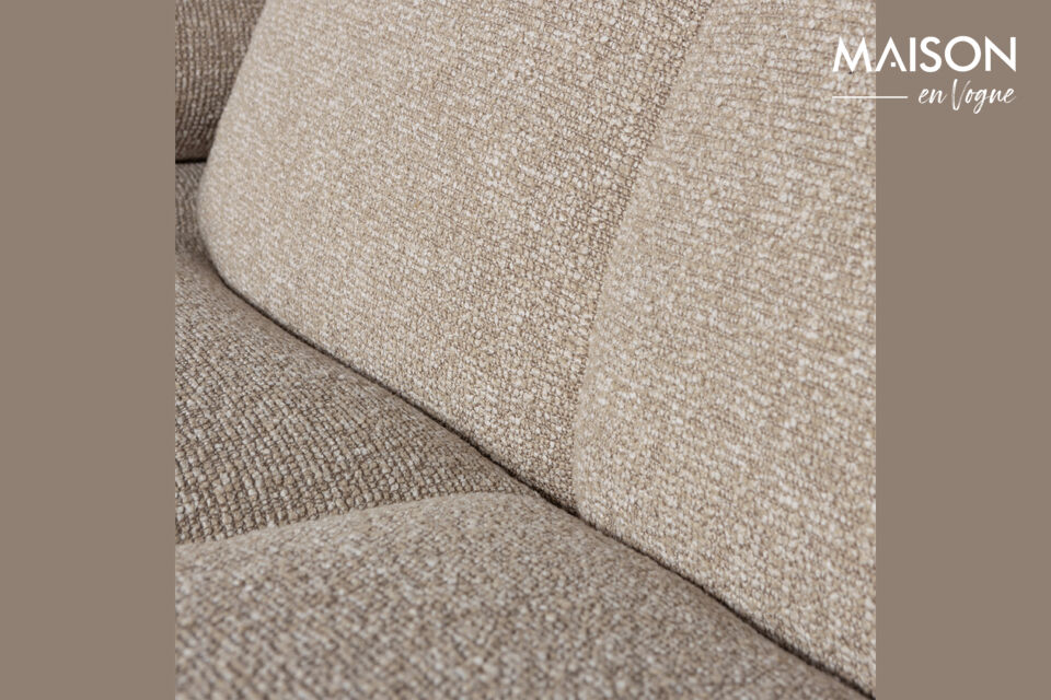Materiaal
Liora is een verfijnde bouclé stof met een subtiele kleurmelange en een stevige grip