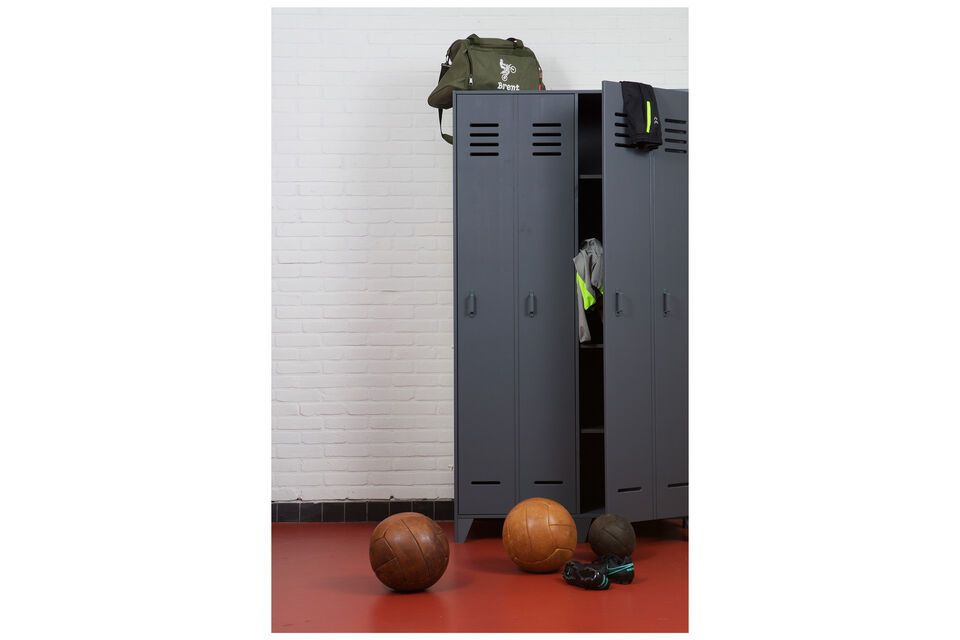 The 2 door locker has multiple qualities that give it this unique look