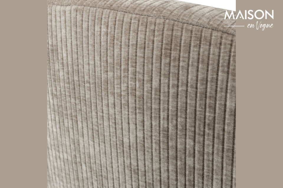 Create your ideal seating area with the Mojo, where style and comfort come together seamlessly