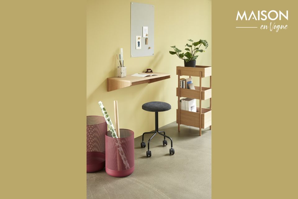 Functional shelf with essential design