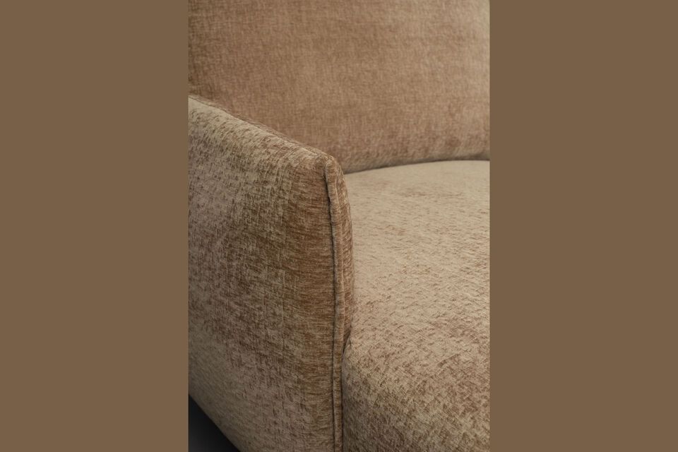 The deep seat and comfortable cushions invite you to relax in total serenity