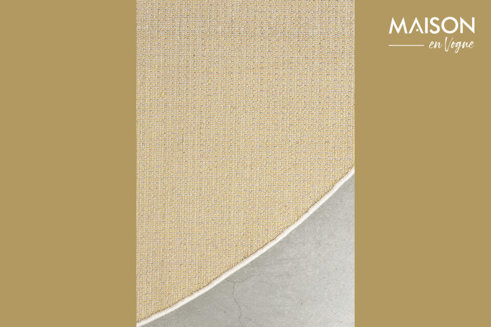 La alfombra ofrece una sensación irresistible al tacto y aumenta el confort de tu hogar
