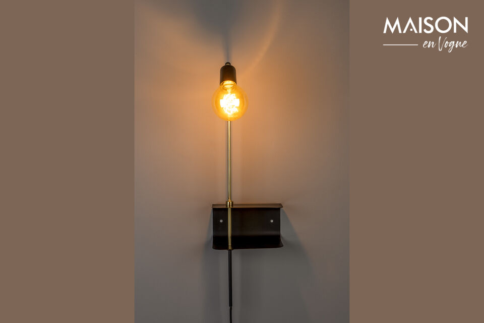 Pero esta lámpara alcanza su máximo esplendor cuando se elige una bonita bombilla LED