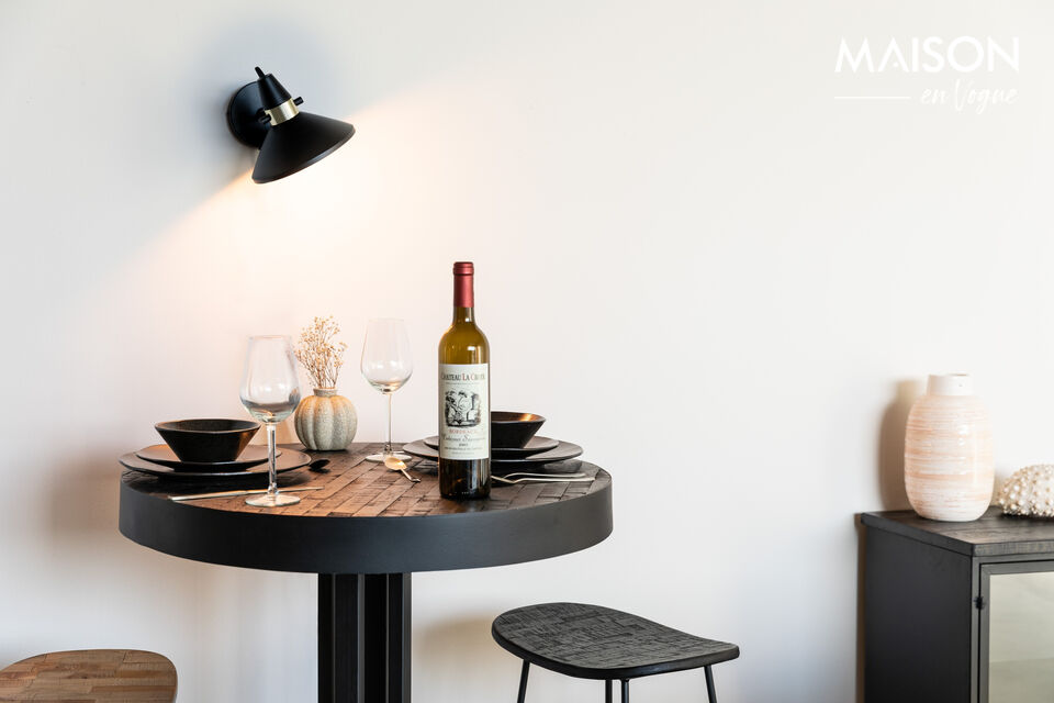 La lampe murale Jona est un ajout intemporel
