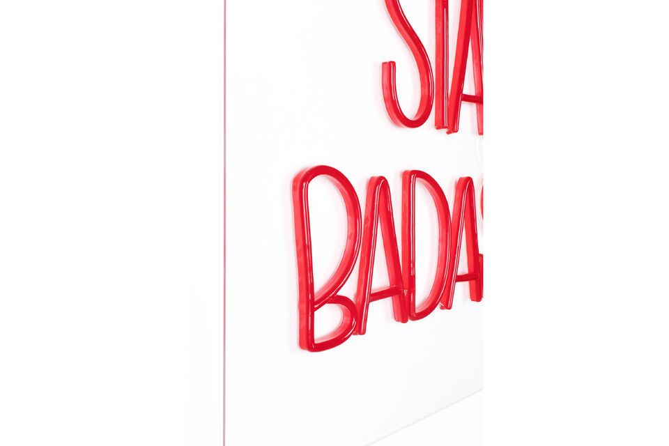 Applique murale en pvc rouge Badass - 5