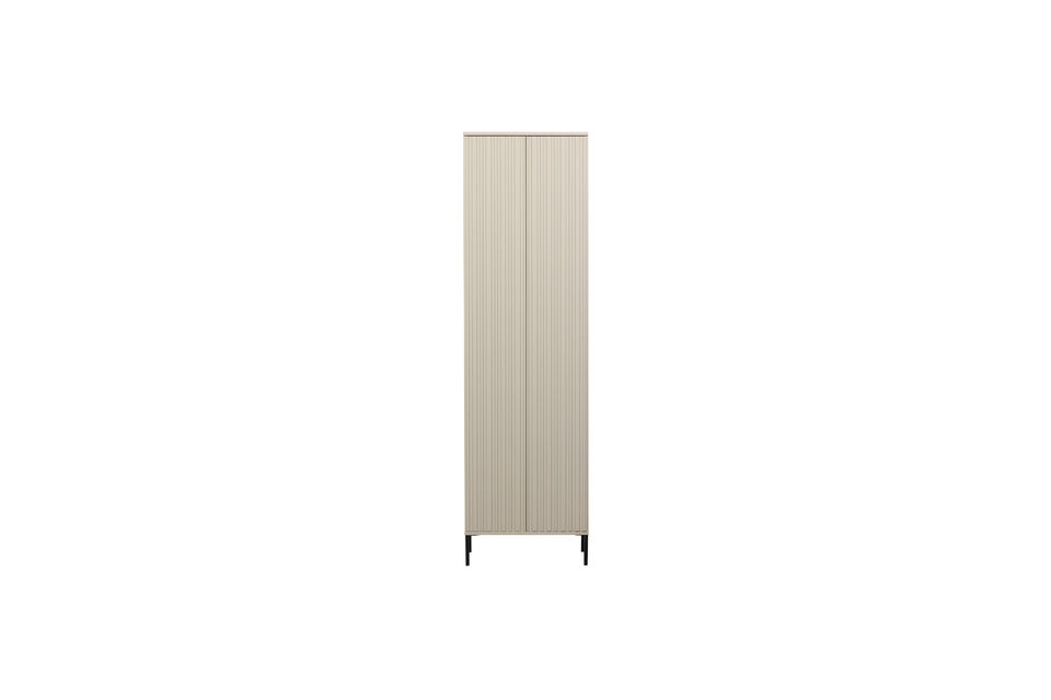 L\'armoire haute Gravure New est &eacute;quip&eacute;e de deux portes avec un syst&egrave;me