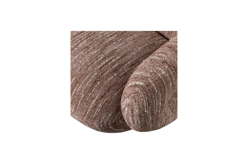 The fabric has a Martindale rating of 25,000