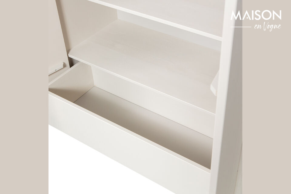 Dimensions  Hauteur : 210 cm Largeur : 101 cm Profondeur : 46 cm Épaisseur du cadre : 2