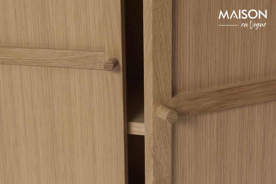 Armoire en bois de chêne de qualité