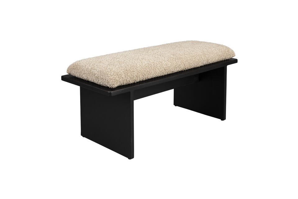 Cette combinaison de teintes et de matériaux confère au meuble un look ludique et original