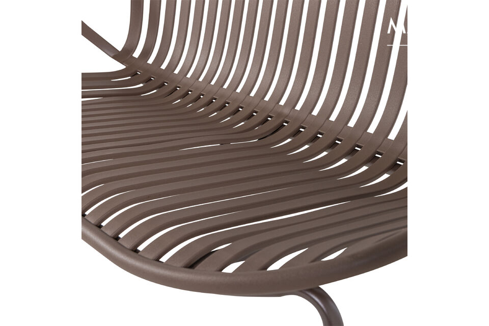 Matériau Le banc est fabriqué en polypropylène
