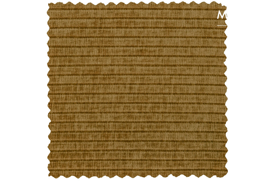 Avec ses coutures verticales elegantes