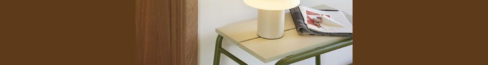 Mise en avant matière Banc en bois de frêne vert clair Koi