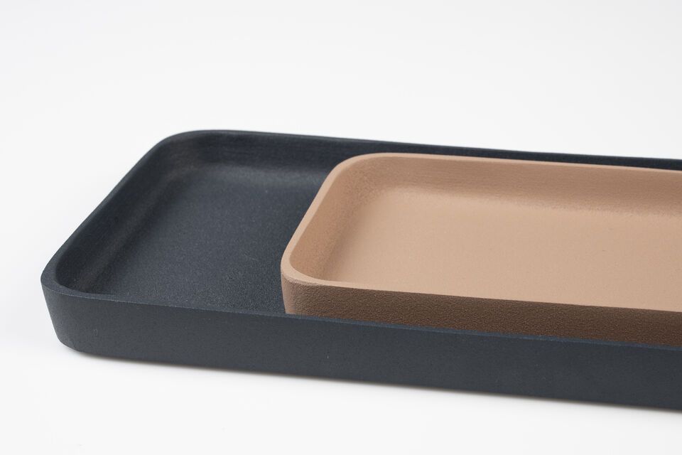 Este producto único se vende como un conjunto de dos bandejas de diferentes tamaños