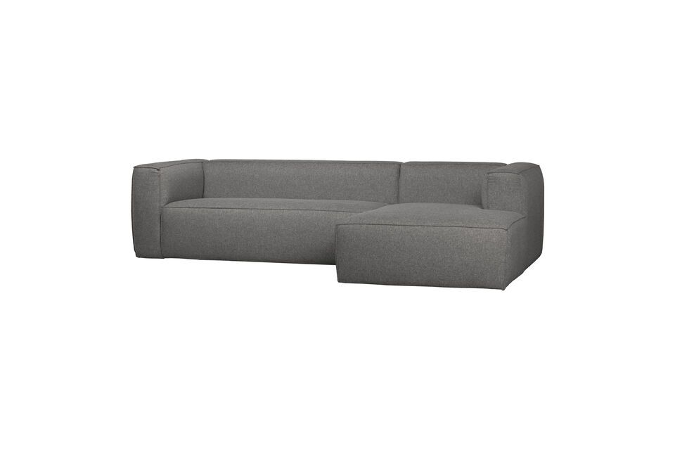 Combined with wooden furniture and natural