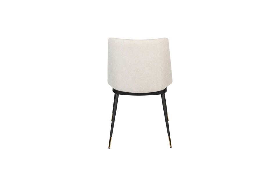 The beige color of the Lionel chair offers a soothing