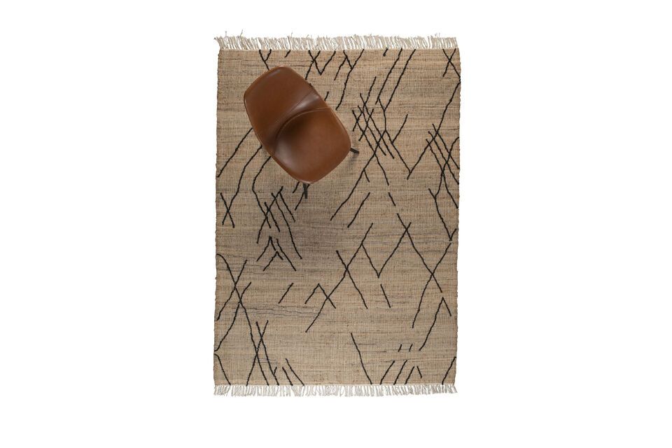 A perfect balance between natural elegance and durability.