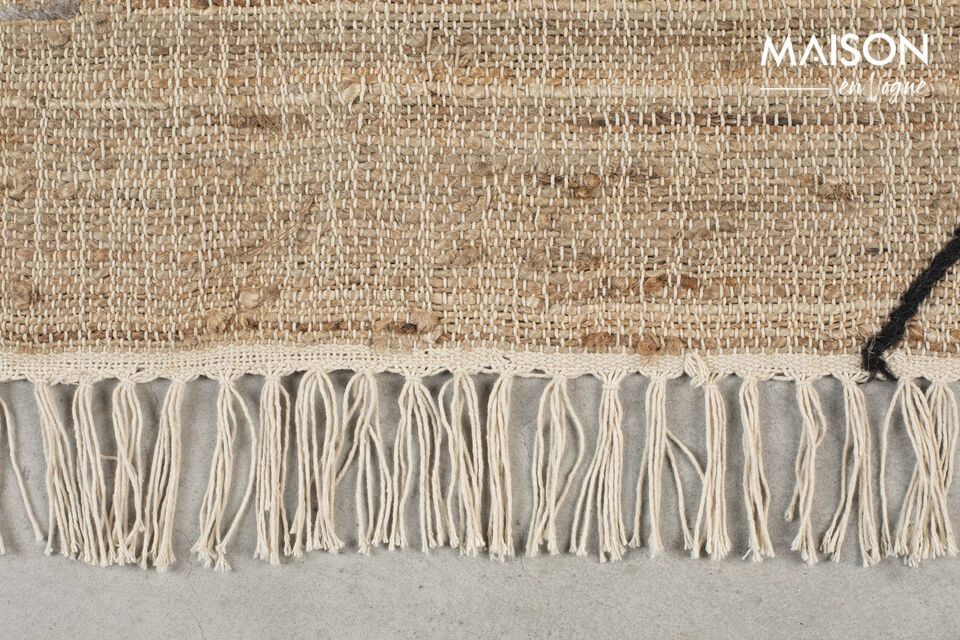 Discover timeless charm and elegant simplicity with our Ishank beige jute rug