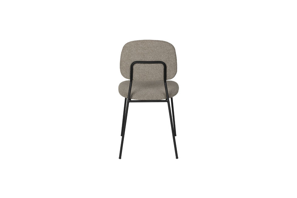   
Its compact design makes it an ideal choice for smaller spaces