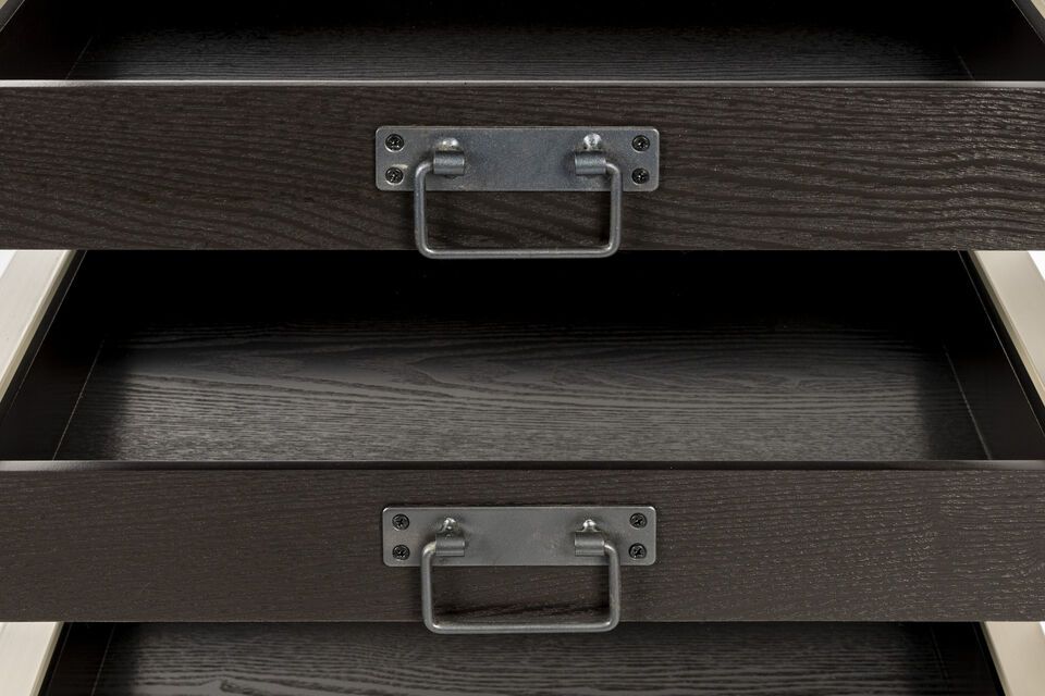 The lower shelf is perfect for stacking books or other objects