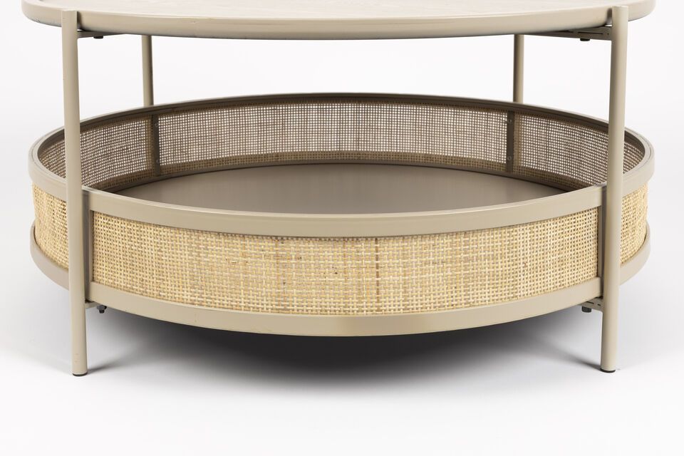 With its generous dimensions (80 cm in length and depth)