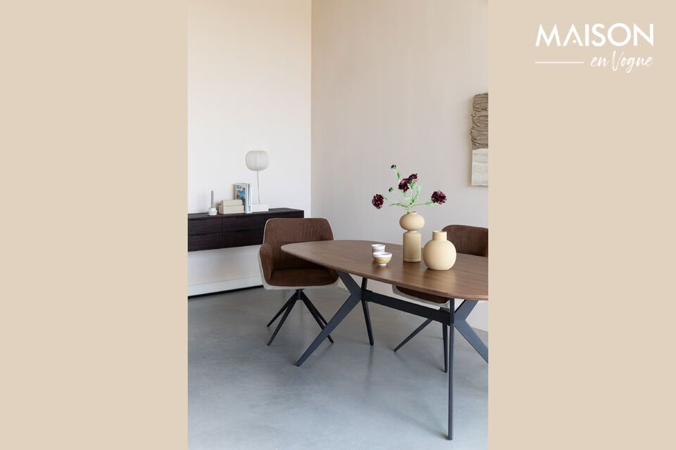 Elegant simplicity for convivial meals.