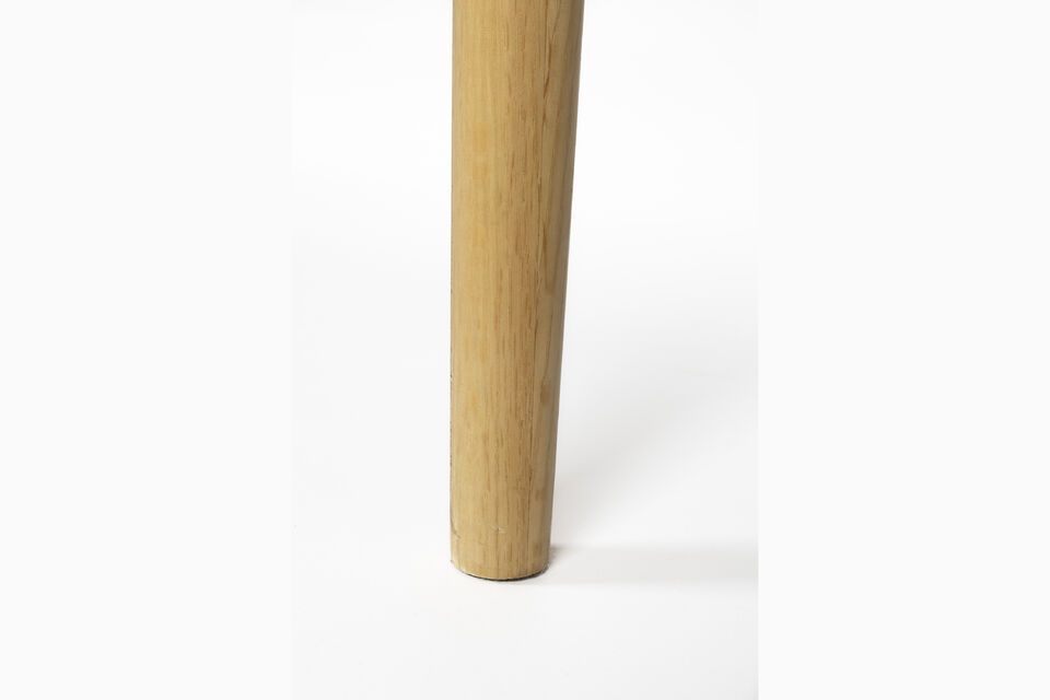Its 11 kg weight guarantees robust stability