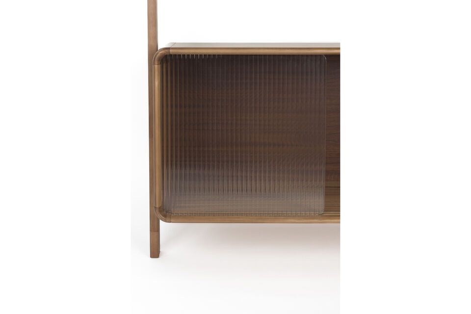 Ce meuble se prête harmonieusement à l\'esprit scandinave