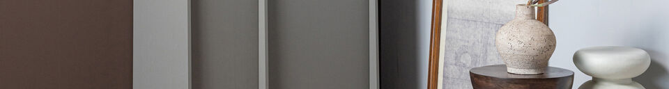 Benadrukte materialen Bijzettafel 62x40x40 mangohout donkerbruin Emel