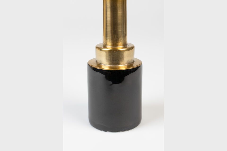 Our Glam Candleholder isn\'t just a functional object for your candles; it\'s an eye-catching