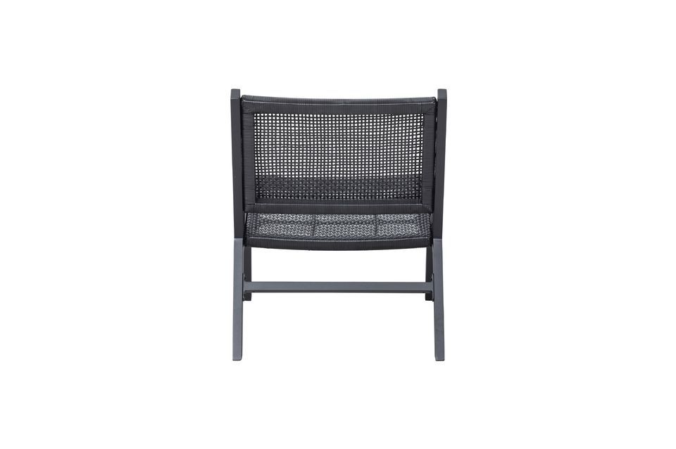 Made of aluminum with a black matte finish, this chair will easily fit in with your outdoor décor