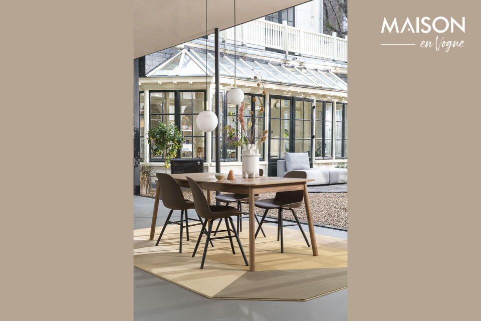 Discover the Orion black glass suspension lamp