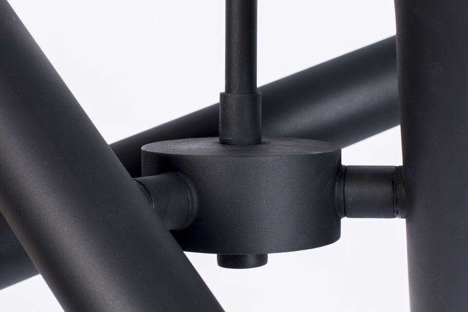 Weighing just 1 kg, this pendant is easy to install and position exactly where you want it