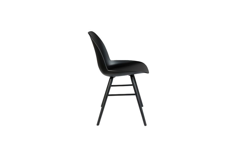 Its ergonomic design offers optimum comfort, whether for working or relaxing