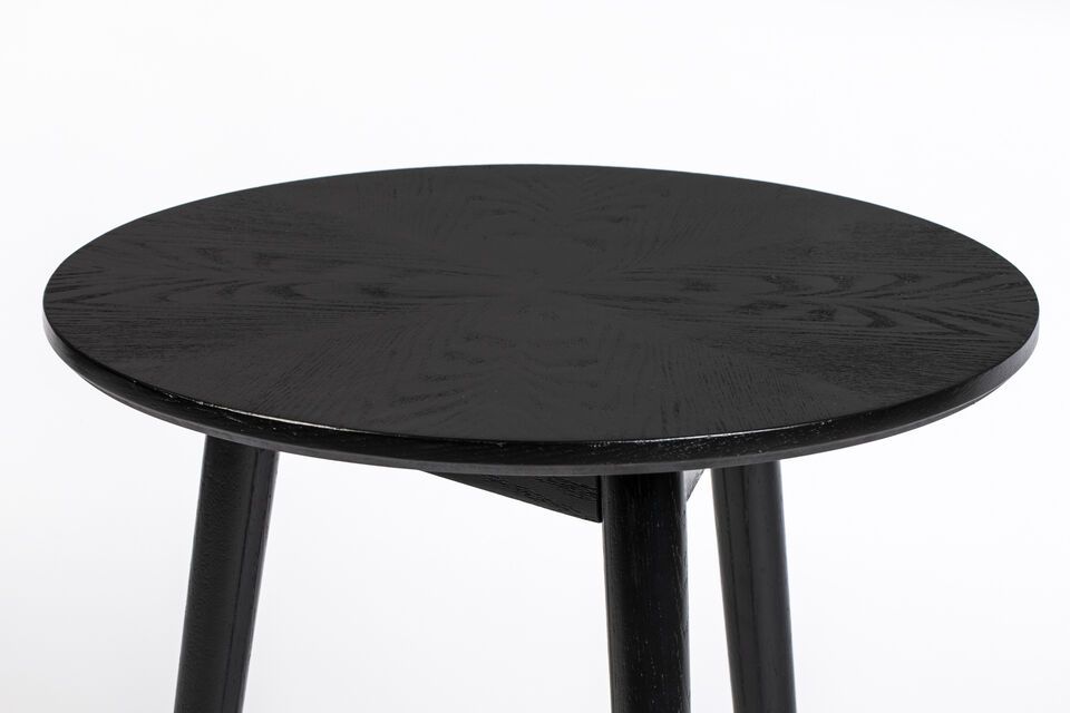 With its balanced dimensions of 50cm in length