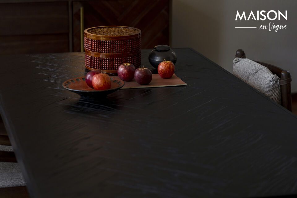 Turn every meal into a moment of style and sharing.