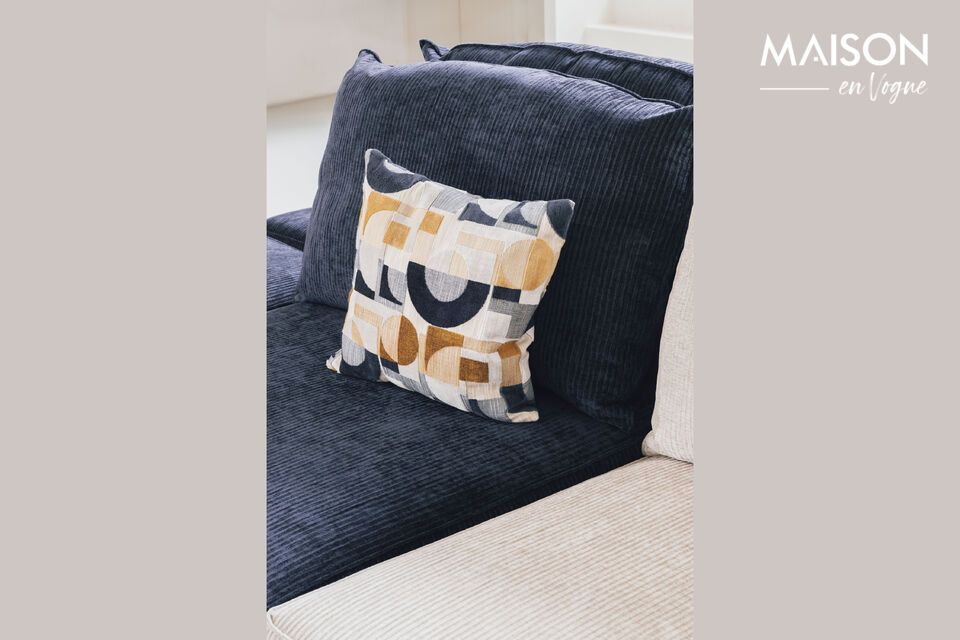 Rediscover your space with the Festive cushion, a design piece that combines modernity and comfort