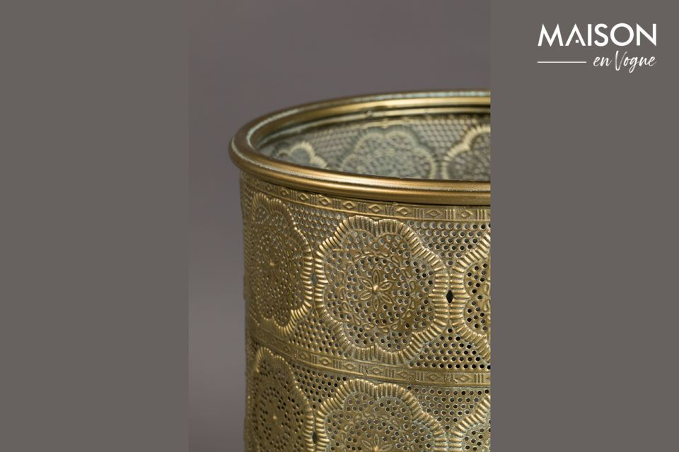 The brass finish may appear bluish in some areas