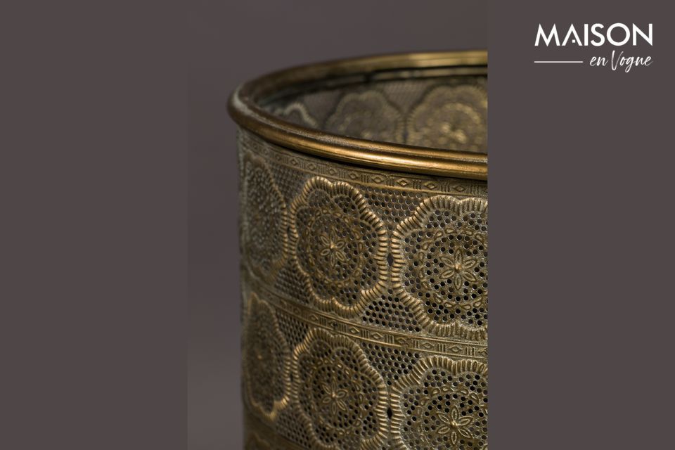 The brass finish may appear bluish in some areas