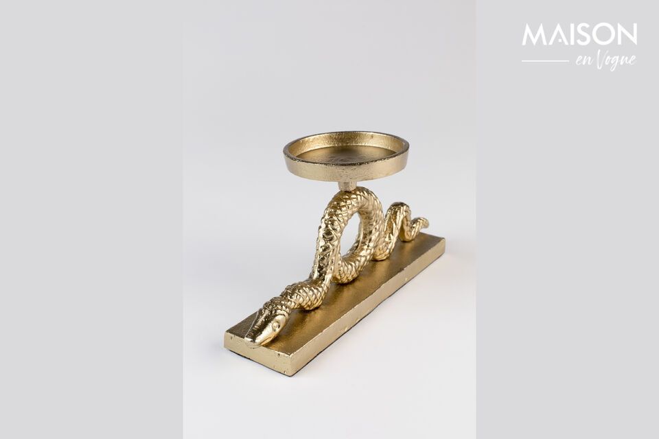 Le bougeoir en aluminium doré Snakes L allie design audacieux et élégance intemporelle