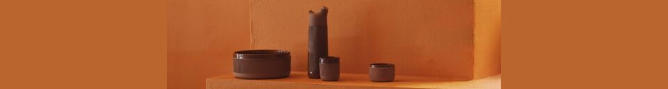 Mise en avant matière Bouteille à vinaigre en céramique terracotta Junto