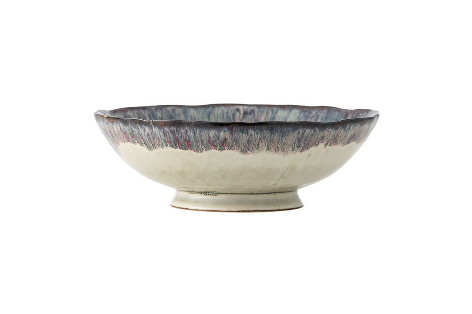 The glaze adds an artistic and unique character to the bowl