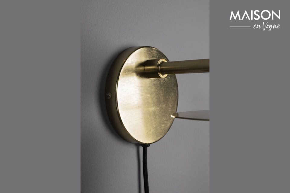 Its light weight of 1 kg makes it easy and safe to install